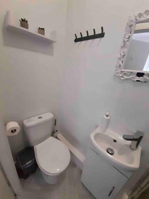 Spacious 4 Double Bedrooms & 4 En-suite Bathroom Holiday home